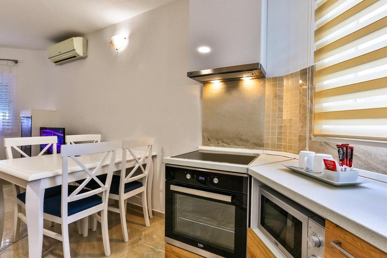 Zara Apartment Будва Екстер'єр фото
